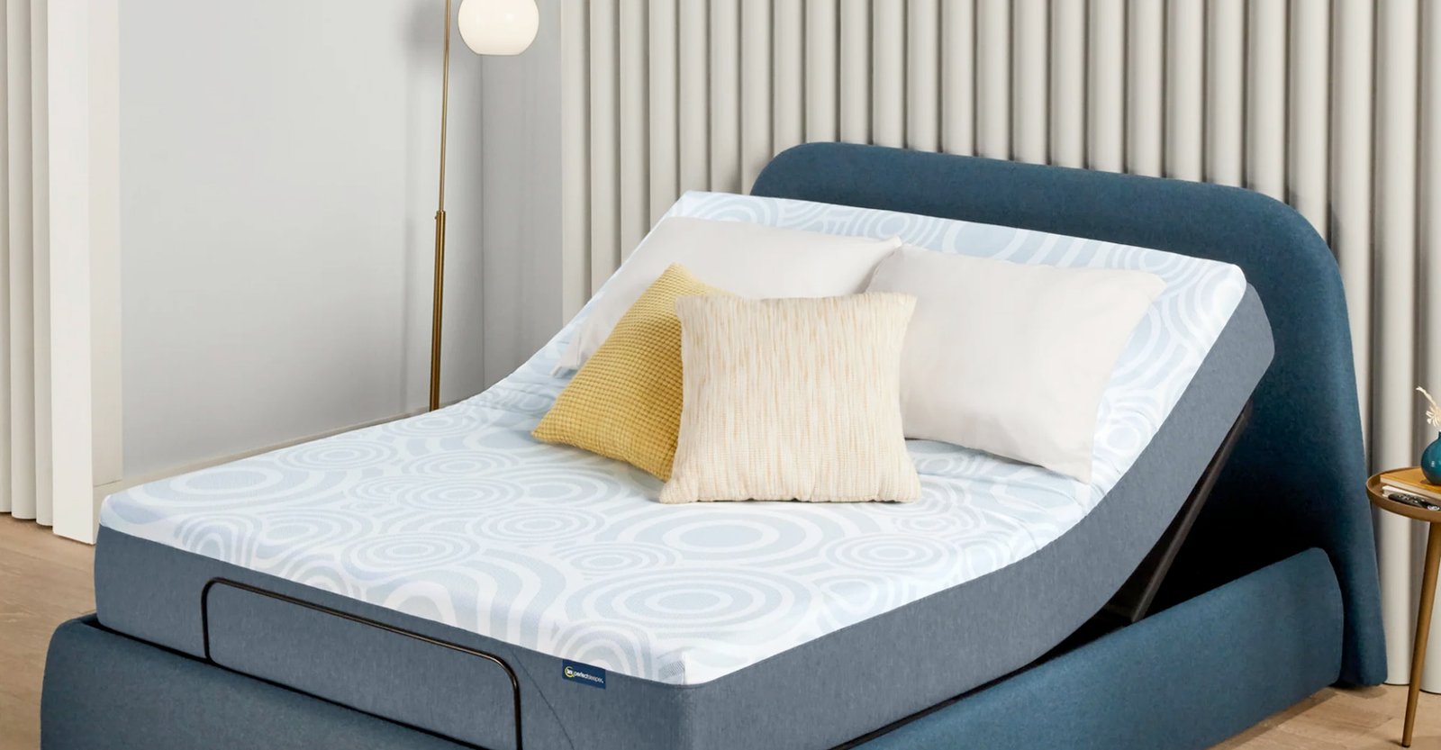Mattress on an adjustable bed base